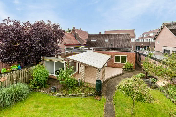 Foto 23 van Spoorstraat 38