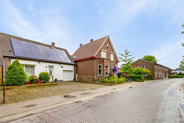 Foto 32 van Spoorstraat 38