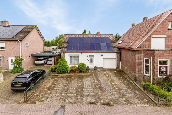 Foto 34 van Spoorstraat 38