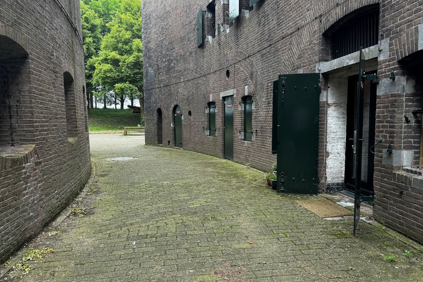 Bekijk foto 3 van Lekdijk 58