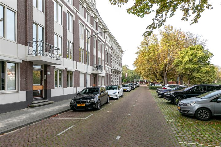 Bekijk foto 43 van Seeligsingel 18