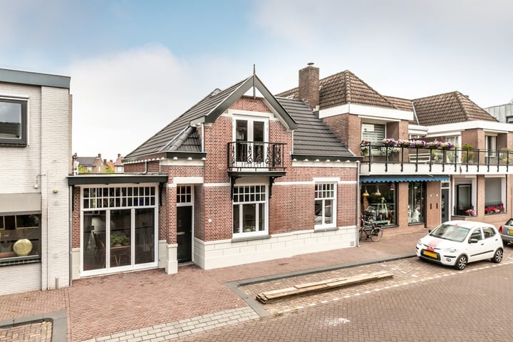 Raadhuisstraat 11