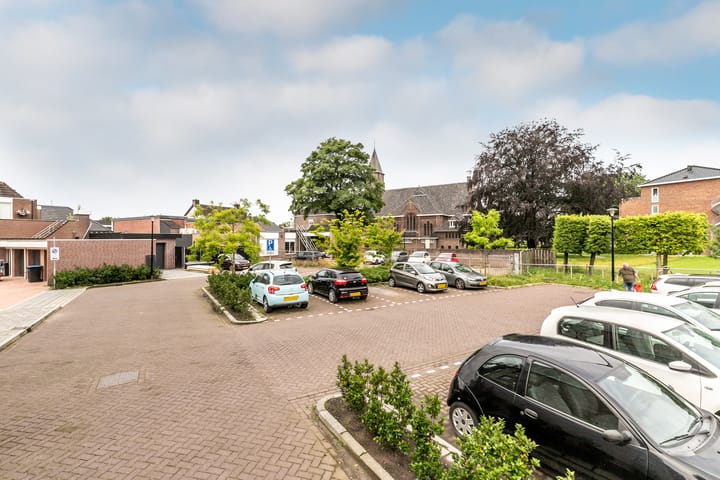 Photo 14 of Raadhuisstraat 11