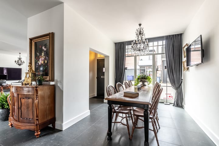 Photo 20 of Raadhuisstraat 11