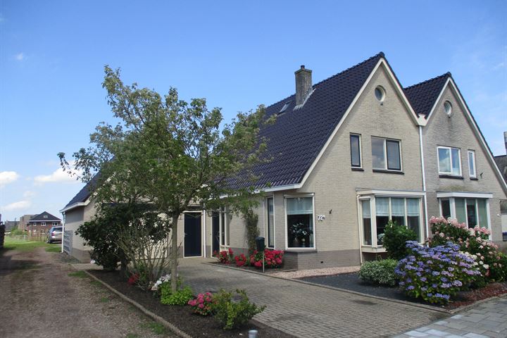 Bekijk foto 2 van Hoofdstraat 72-A