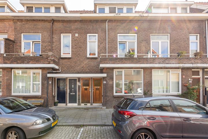 View photo 5 of Topaasstraat 10-B