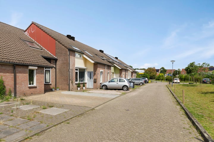 Bekijk foto 4 van IJsselplein 32