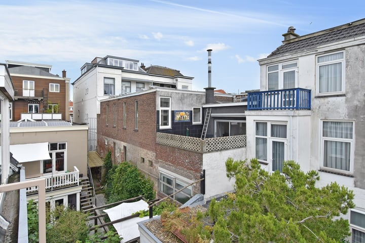 View photo 43 of Dirk Hoogenraadstraat 68-G