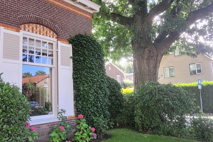 Bekijk foto 50 van Prins Hendrikstraat 12