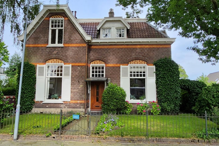 Bekijk foto 51 van Prins Hendrikstraat 12