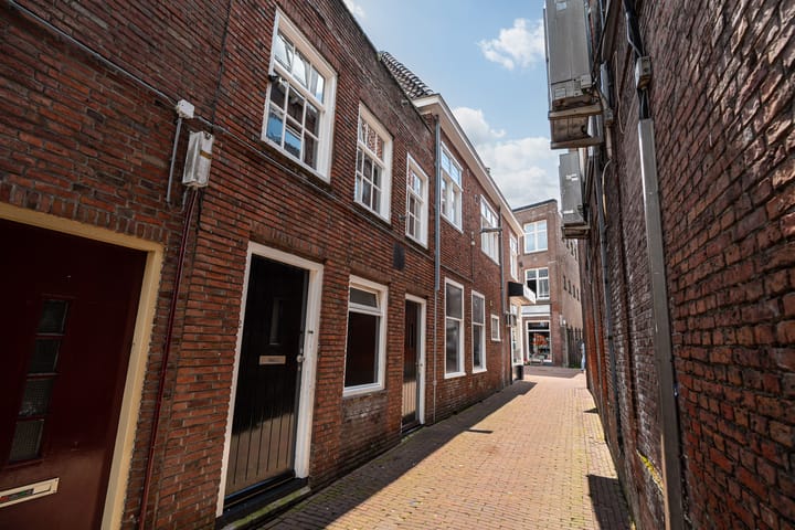 Photo 7 of Kruizebroederstraat 79