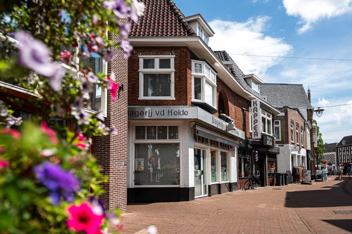 Photo 10 of Kruizebroederstraat 79