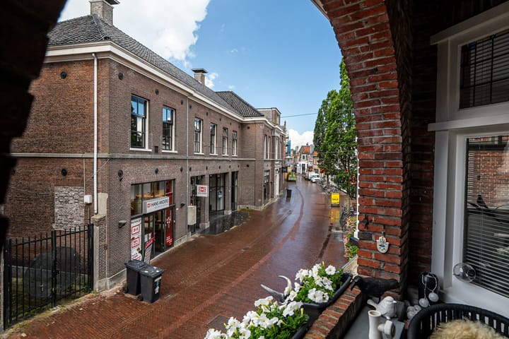 Photo 25 of Kruizebroederstraat 79