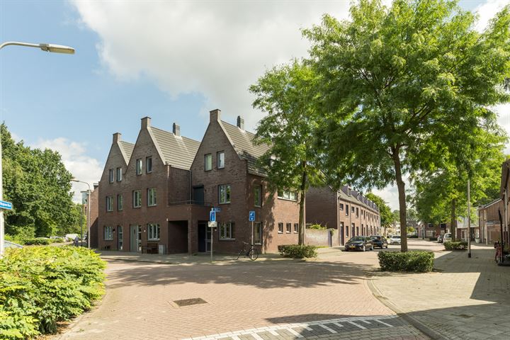 Bekijk foto 42 van Ringbaan-West 138