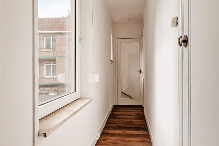 Bekijk foto 30 van Amelandsestraat 4-B