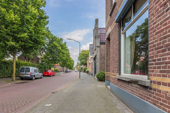 Bekijk foto 48 van Pastoor Gillisstraat 23