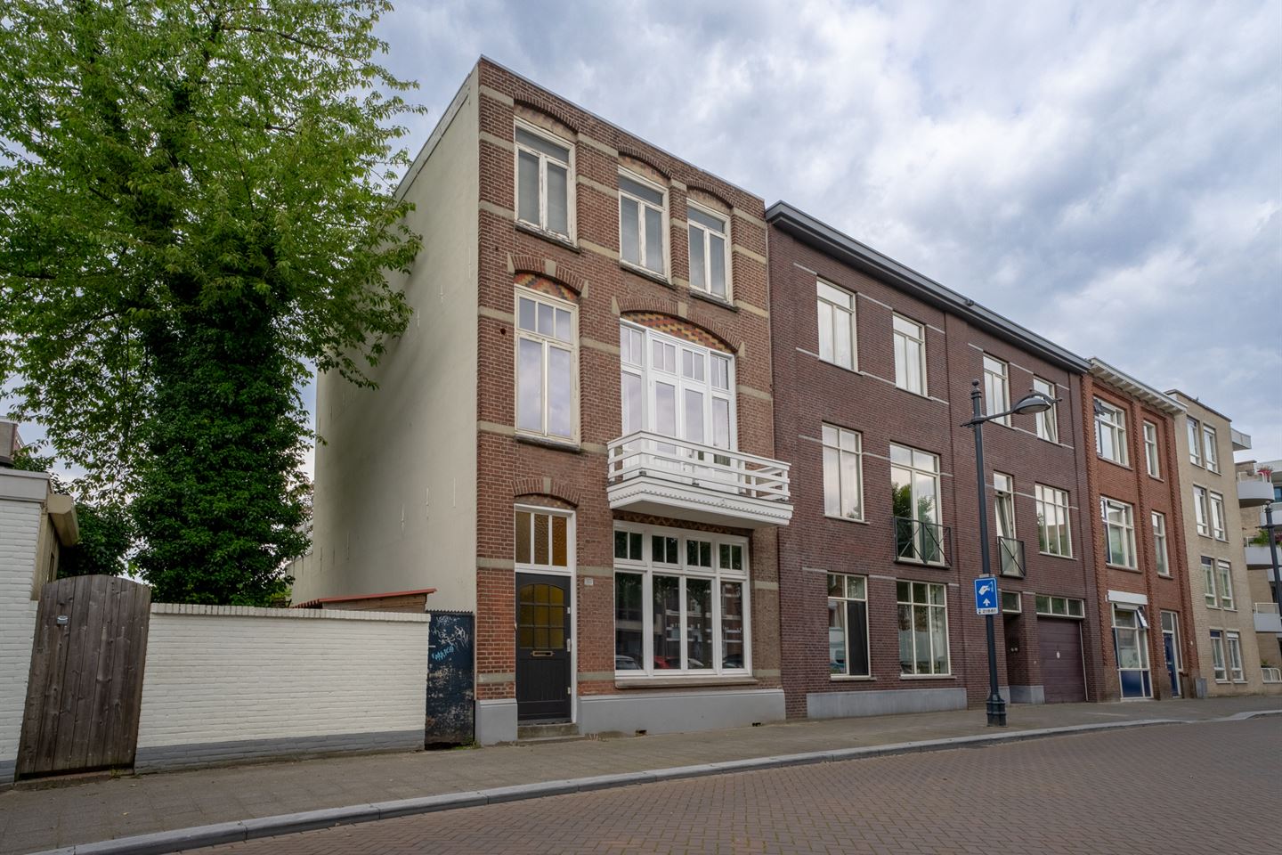 Bekijk foto 4 van Emmastraat 3