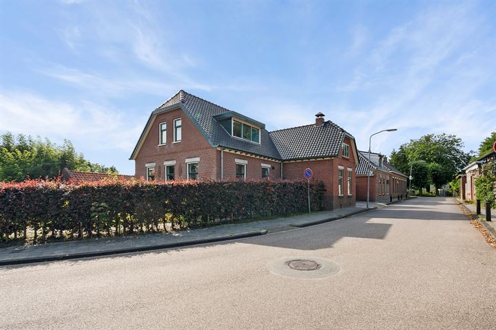 View photo 9 of Hoofdstraat 28