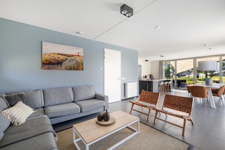 Photo 13 of Ridderstee 253