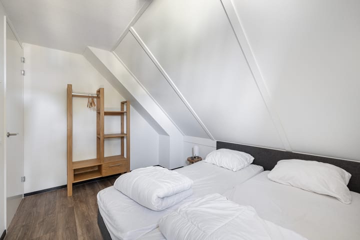 Photo 20 of Ridderstee 253