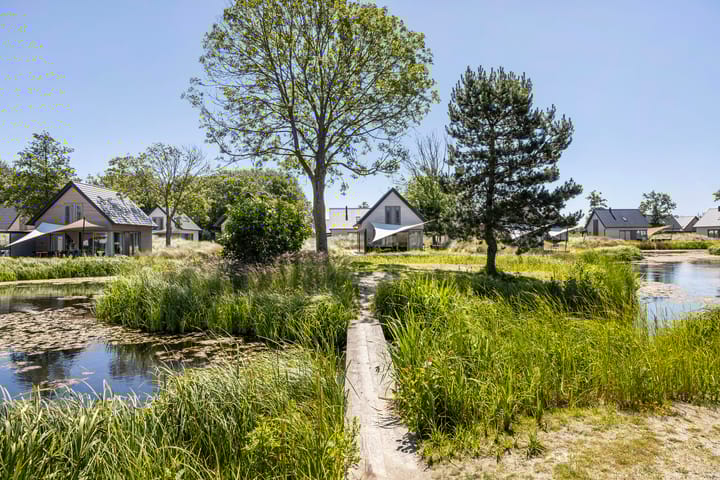 Photo 36 of Ridderstee 253