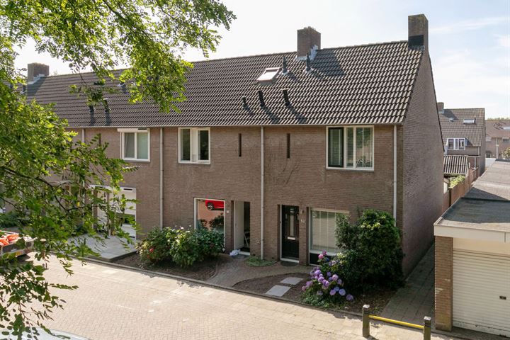 Bekijk foto 1 van Wilhelmina Druckerstraat 18