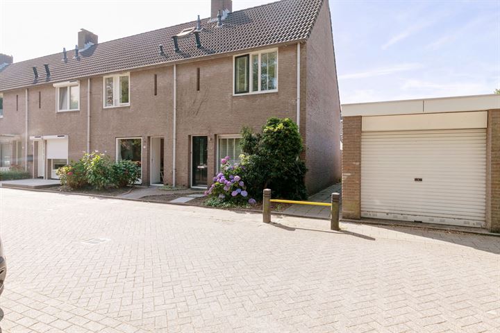 Bekijk foto 32 van Wilhelmina Druckerstraat 18