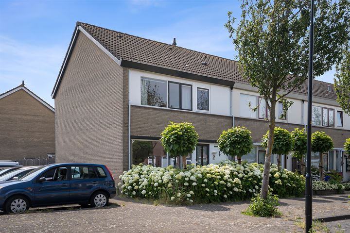 Bekijk foto 2 van Jekerstraat 2