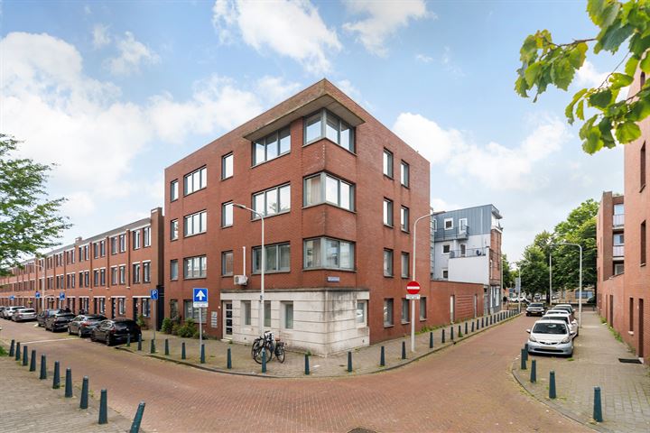 Bekijk foto 3 van Honselersdijkstraat 82