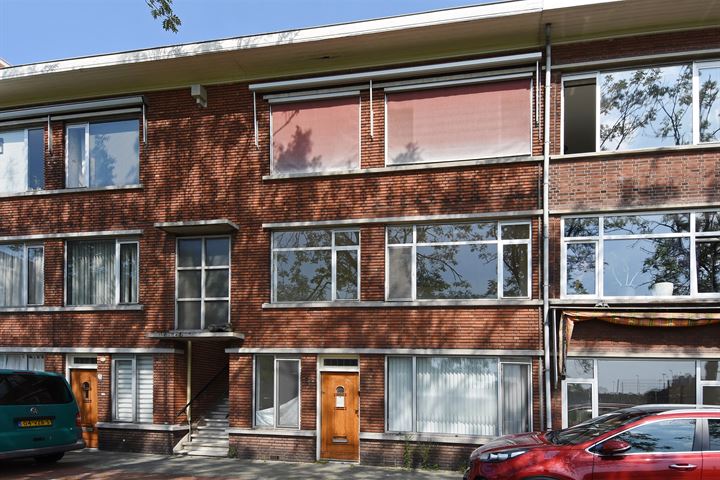 Bekijk foto 30 van Bragastraat 70