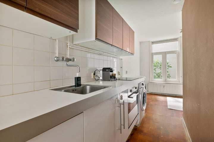 View photo 5 of Saenredamstraat 30-B