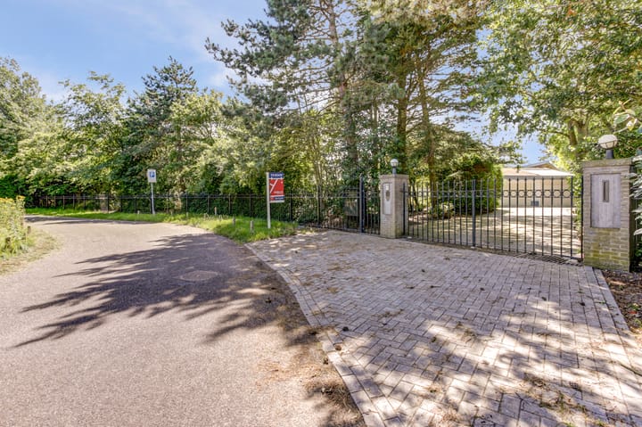 Photo 11 of Torenweg 57