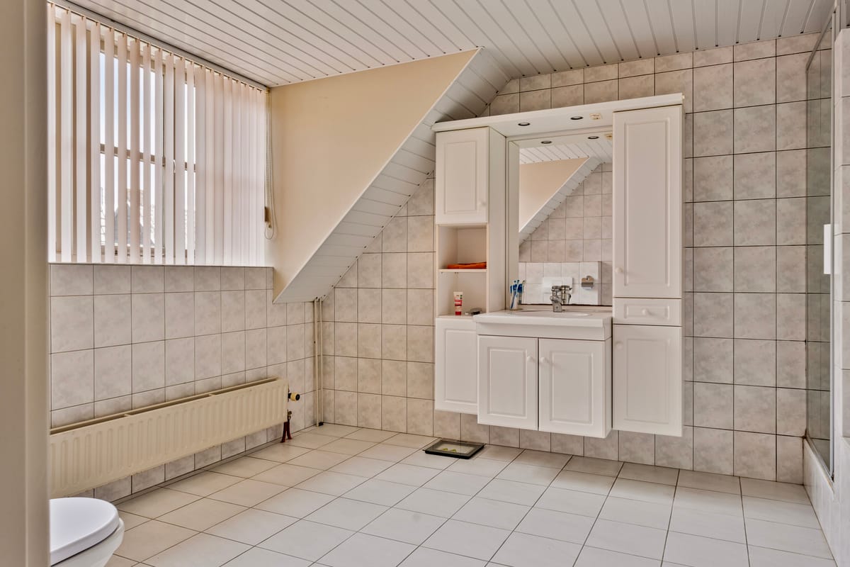 Foto 24 van Haarsteegsestraat 49