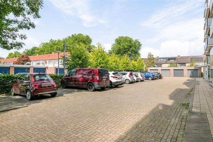 Bekijk foto 30 van Walenburgstraat 136