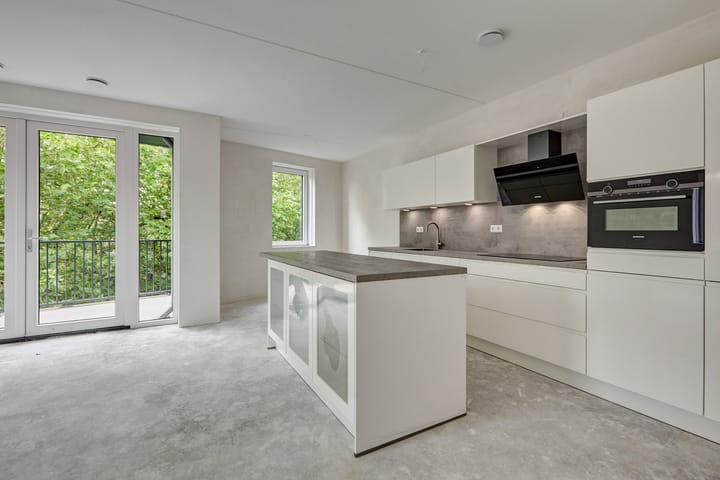 Foto 24 van Bernhardlaan 63