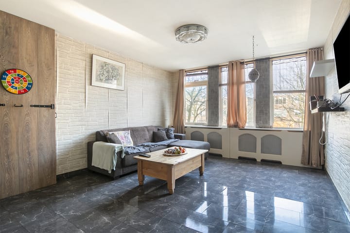 Foto 2 van John Rädeckerkade 57