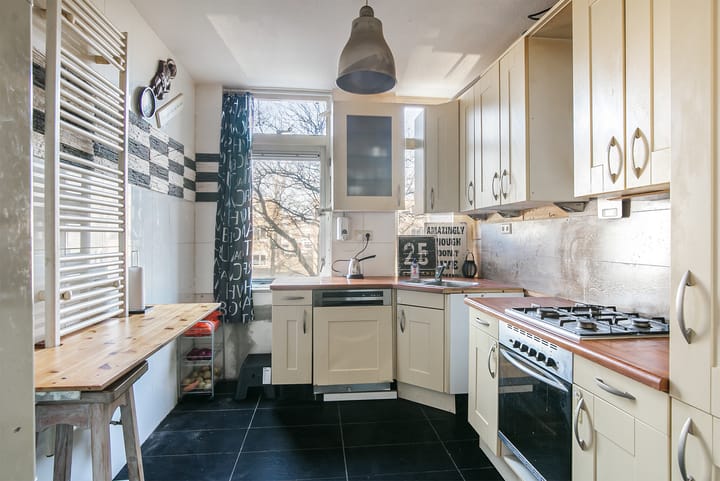 Foto 3 van John Rädeckerkade 57