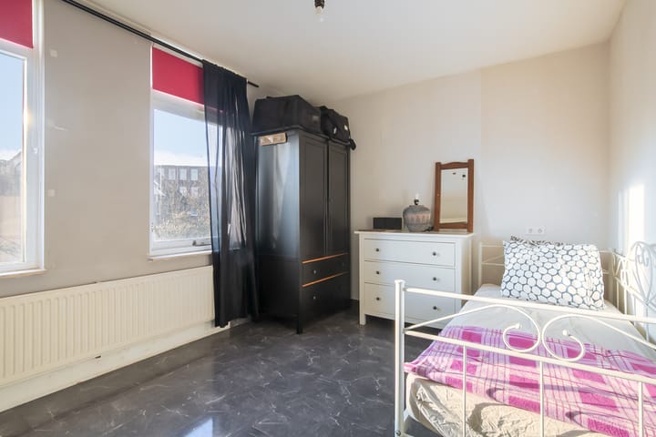 Foto 19 van John Rädeckerkade 57