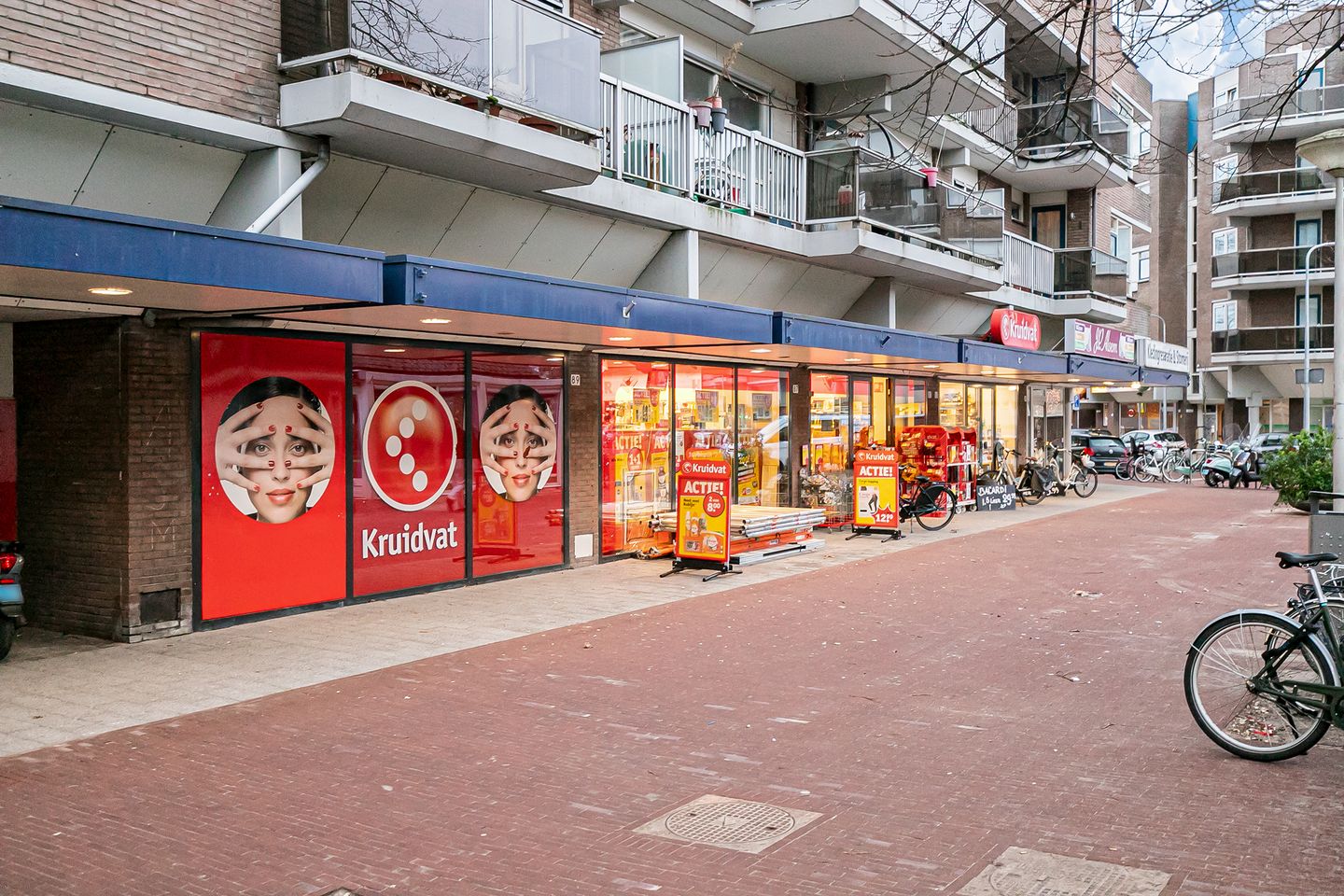 Foto 29 van John Rädeckerkade 57