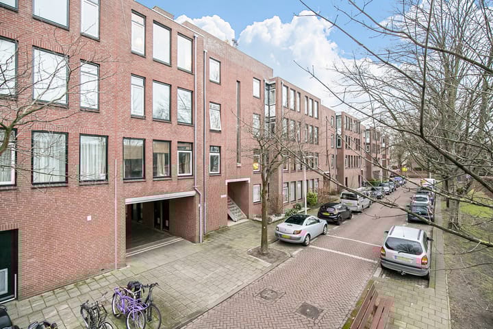 Foto 33 van John Rädeckerkade 57