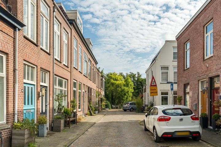 View photo 33 of Grensstraat 12