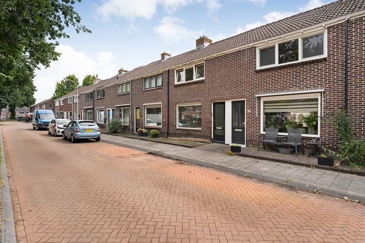 Bekijk foto 31 van Tulpenstraat 35