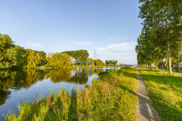 Bekijk foto 4 van Meidoornstraat 72