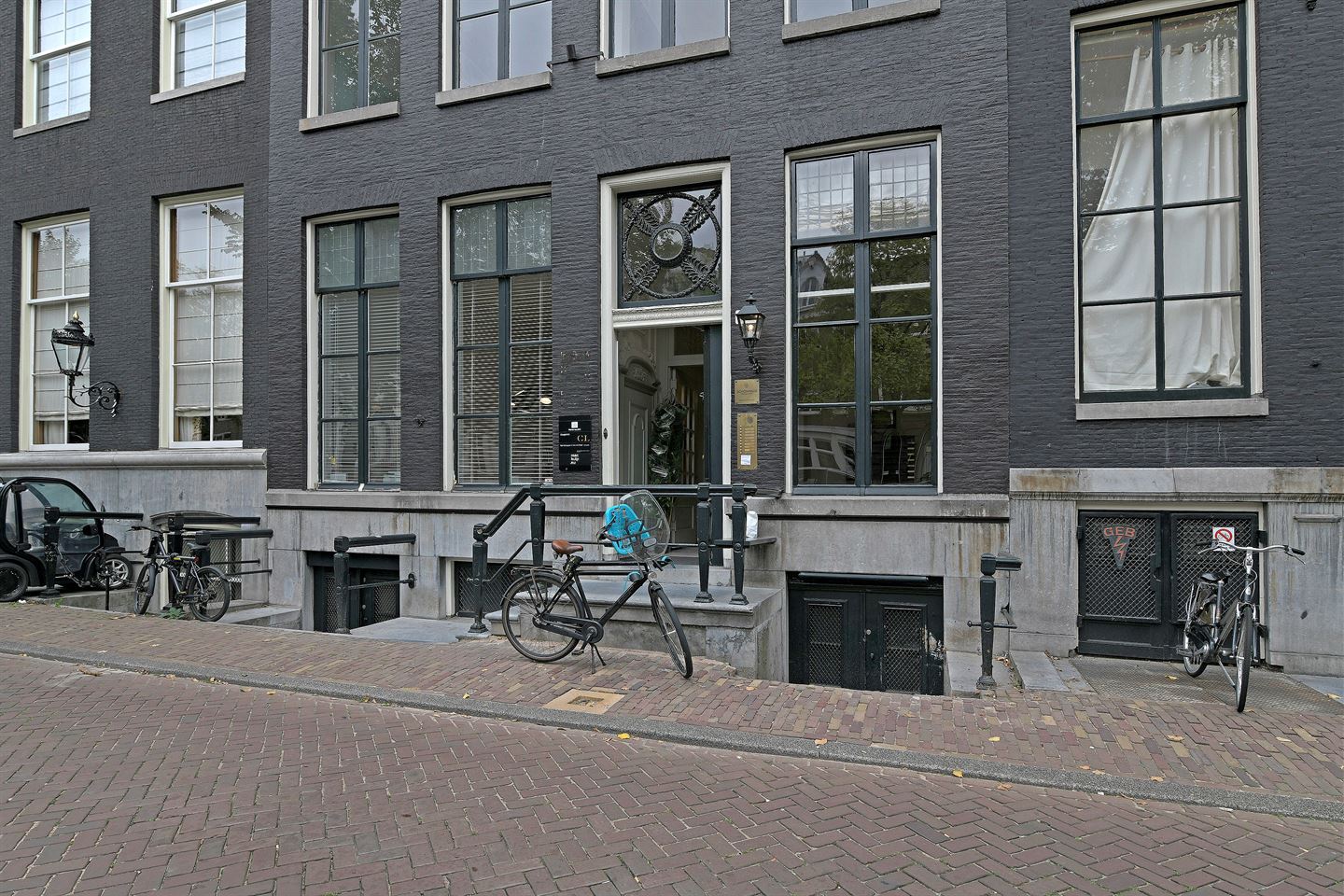 View photo 2 of Herengracht 104-K