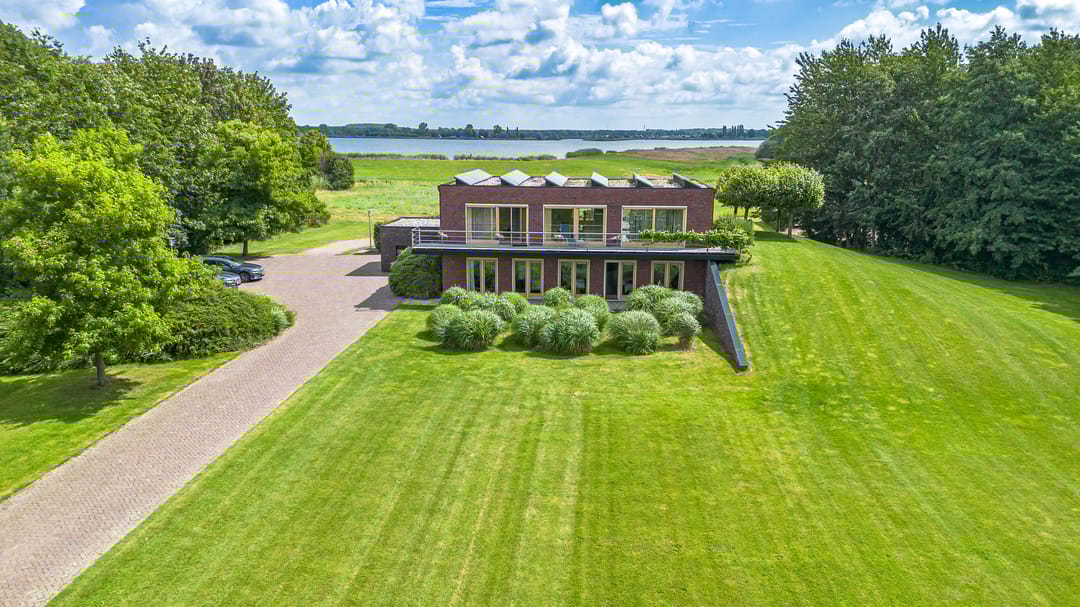 Photo 2 of Groeveweg 17