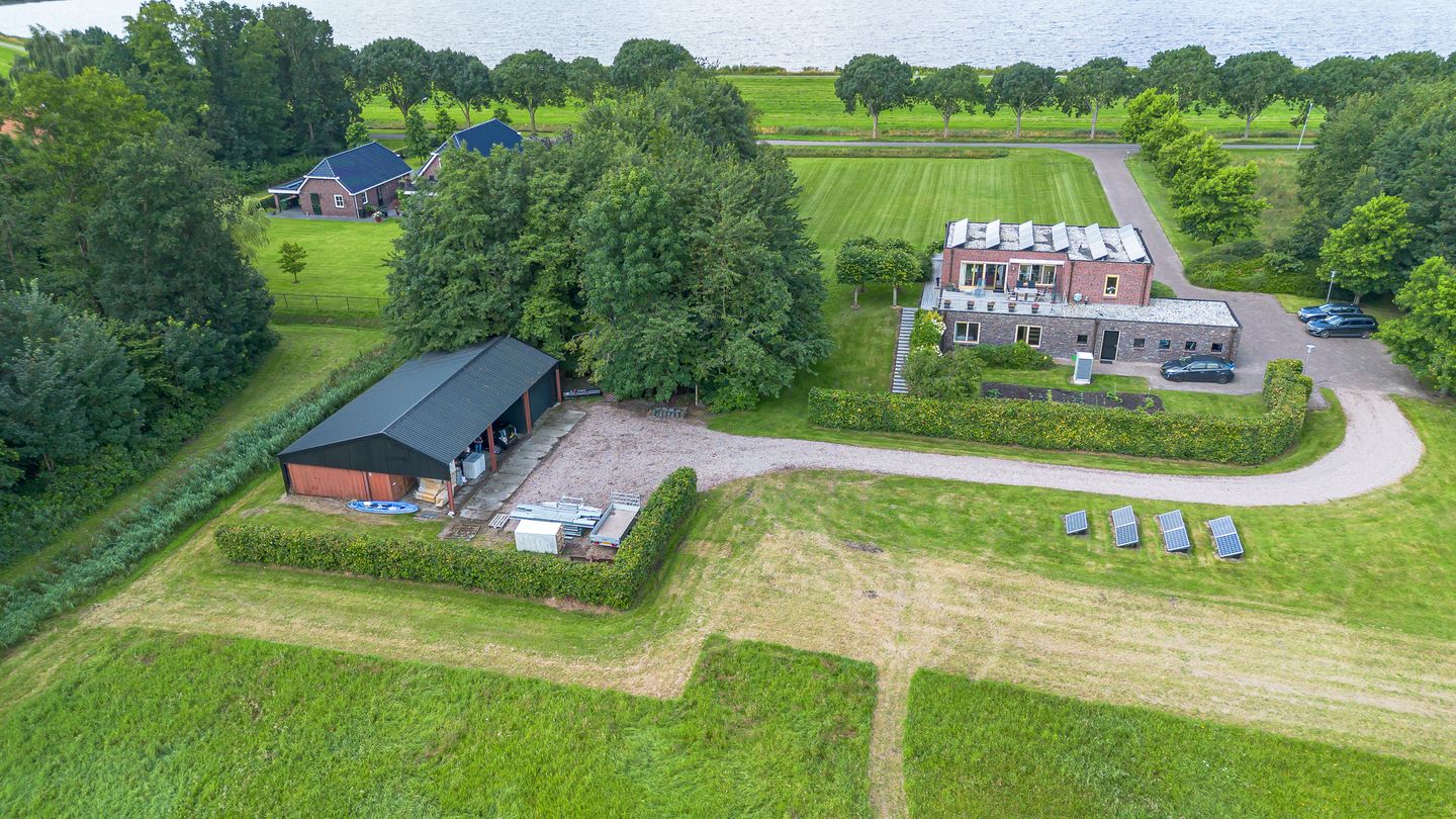 Photo 40 of Groeveweg 17