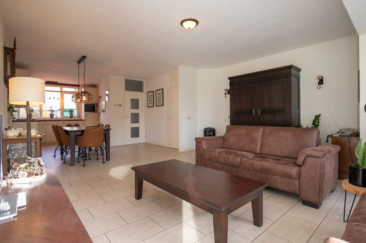 Foto 9 van Paulus Potterlaan 10