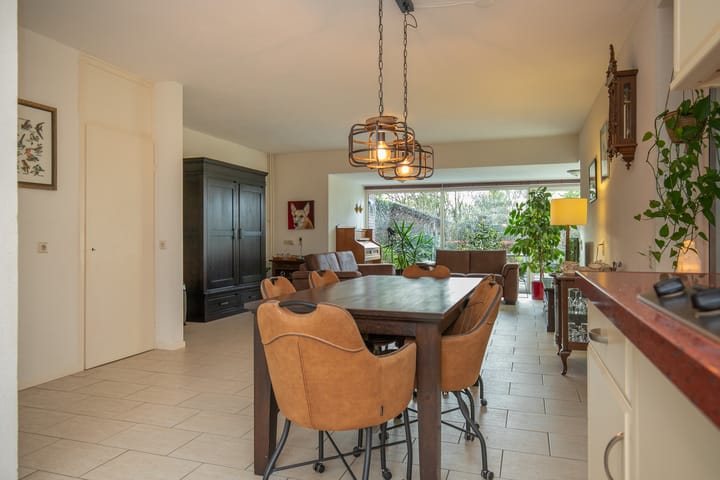 Foto 11 van Paulus Potterlaan 10