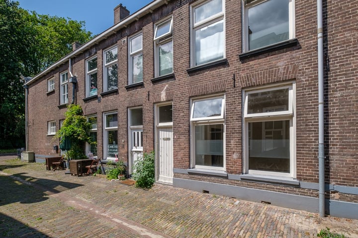 Bekijk foto 2 van Rozenstraat 4