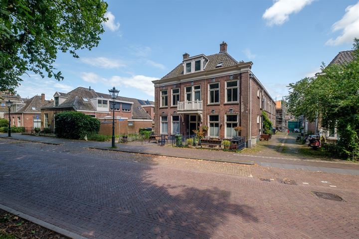 Bekijk foto 22 van Rozenstraat 4